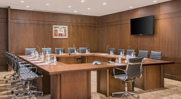 Crowne Plaza Madinah image 27