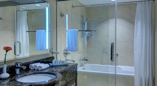 Crowne Plaza Madinah image 29